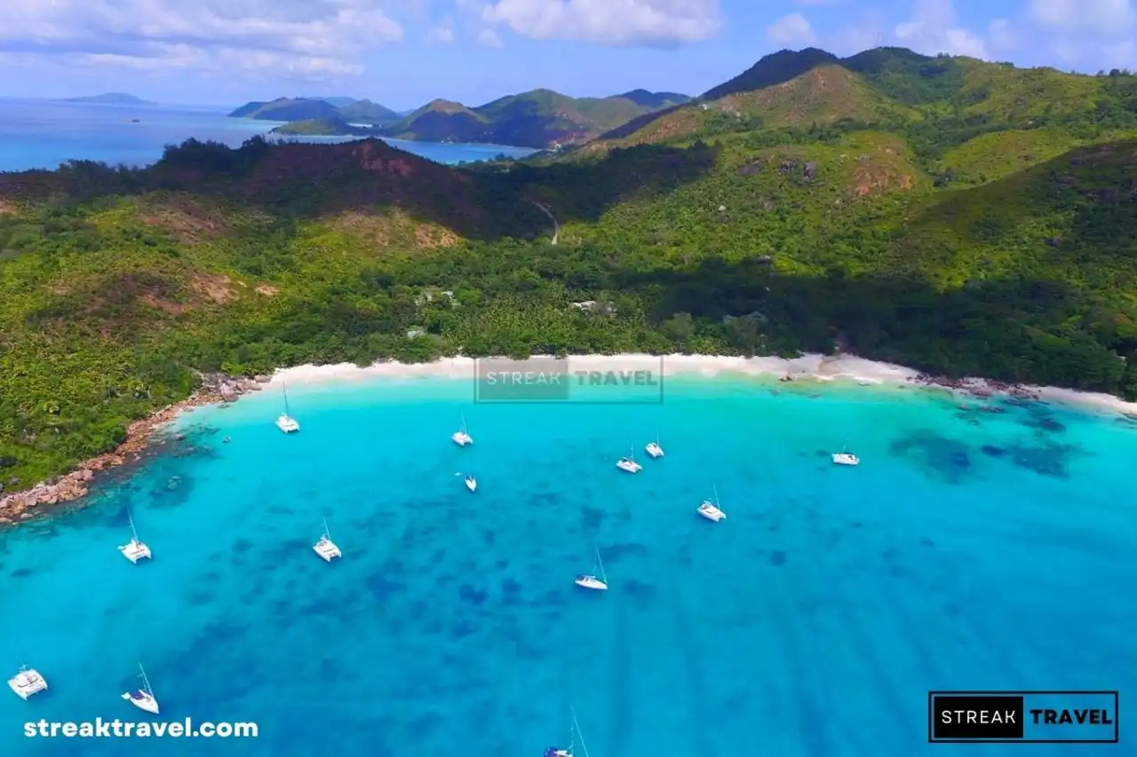 Anse Lazio, Praslin Island